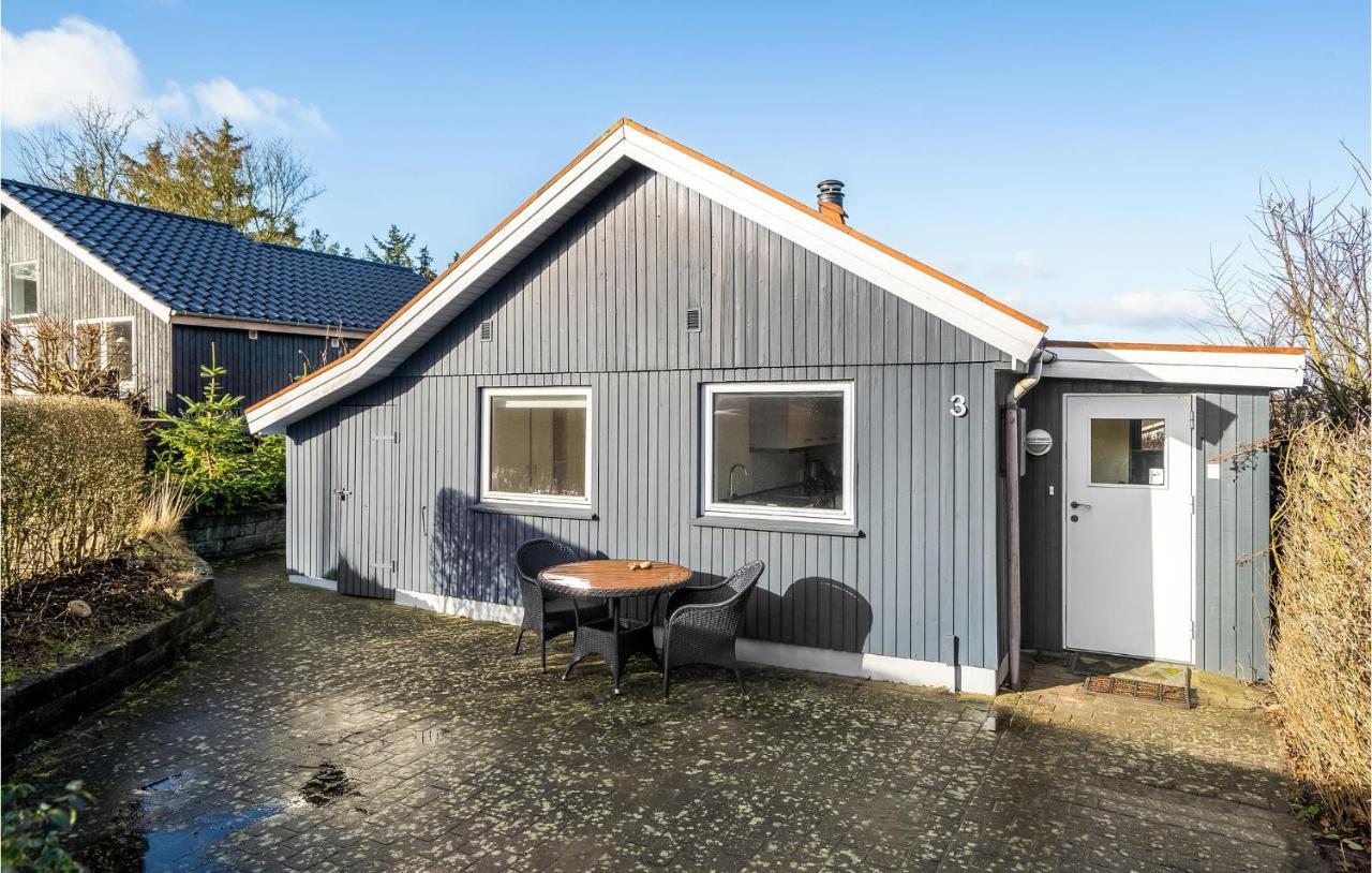 2 Bedroom Nice Home In Esbjerg V Exterior photo